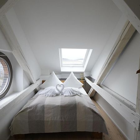 Kuenstlerzimmer Im Kulturhaus Haeselburg Gera Kültér fotó
