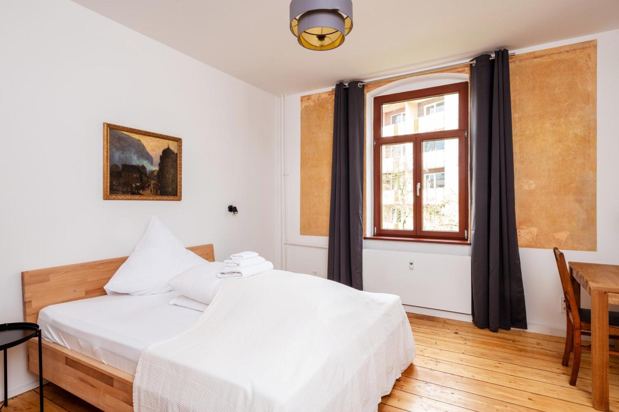 Kuenstlerzimmer Im Kulturhaus Haeselburg Gera Kültér fotó