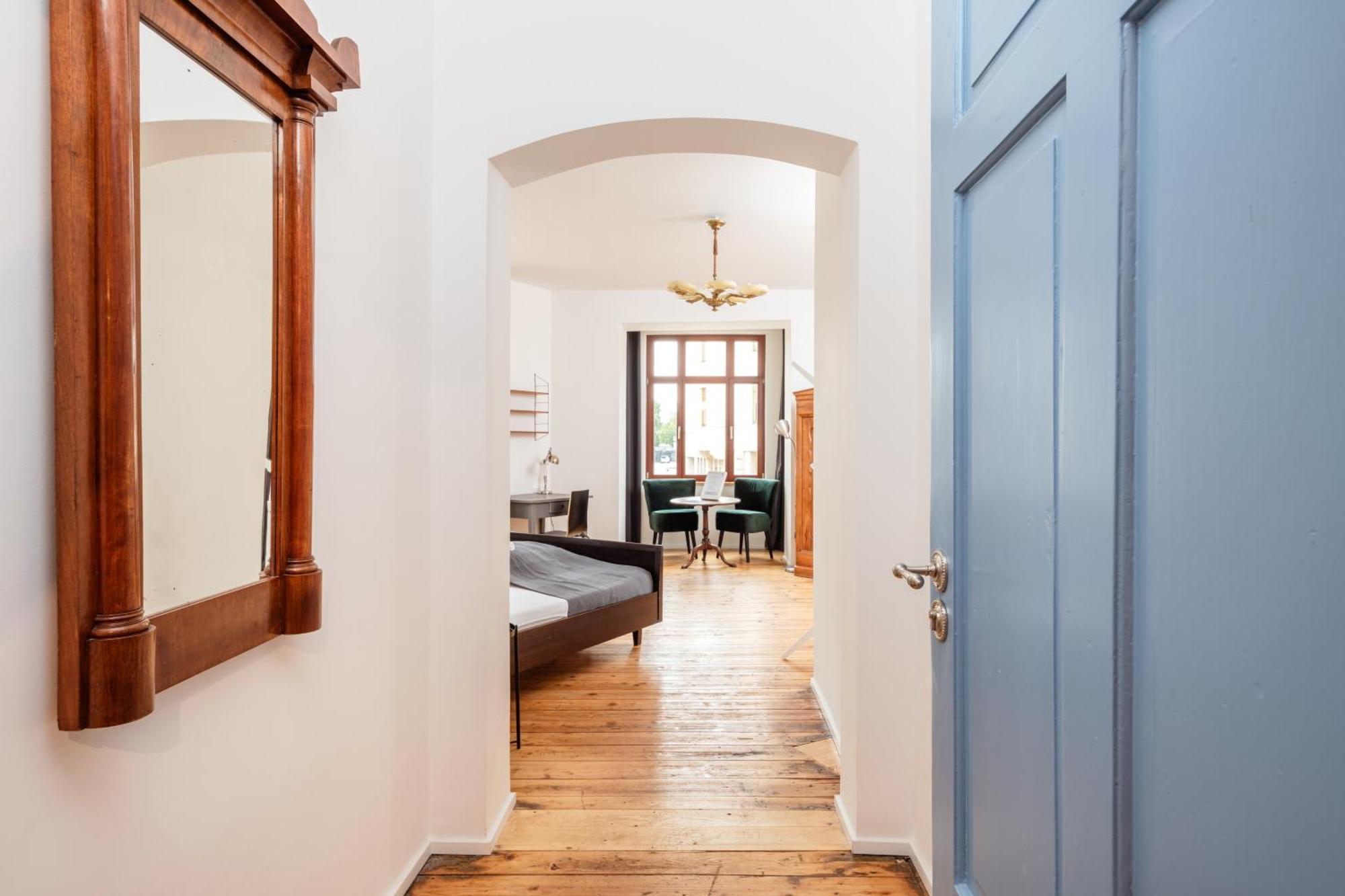 Kuenstlerzimmer Im Kulturhaus Haeselburg Gera Kültér fotó
